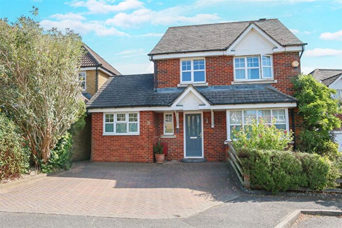 5 Bedroom Detached House For Sale In Greenwood Gardens, Shenley, WD7