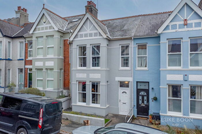 3 Bedroom Terraced House For Sale In Bickham Park Road, Peverell, PL3