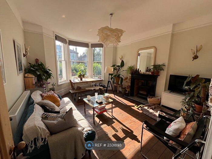 1 Bedroom Flat To Rent In Pepys Road, London, SE14