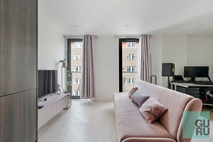 1 Bedroom Studio To Rent In Luxe Tower, London, E1