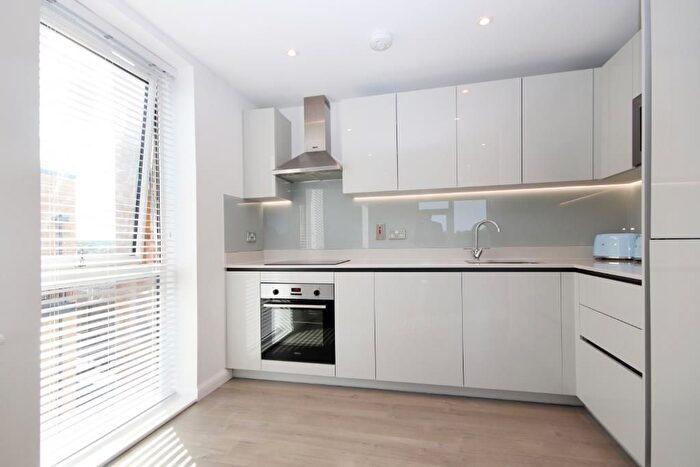 2 Bedroom Flat To Rent In Brewers Square, Dartford, DA1