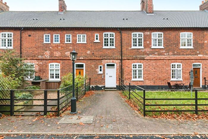 1 Bedroom Flat For Sale In Heckingham Park Drive, Hales, Norwich, NR14