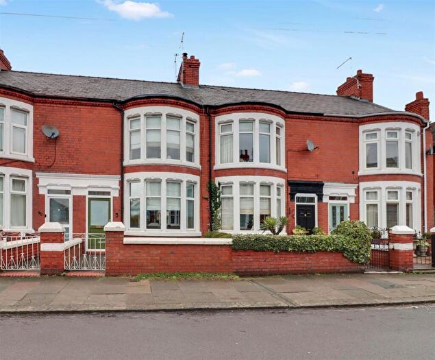 3 Bedroom Terraced House For Sale In Gainsborough Road, Crewe, CW2