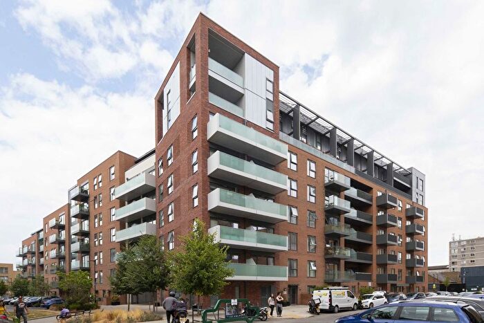 1 Bedroom Flat To Rent In Singapore Road, West Ealing, W13