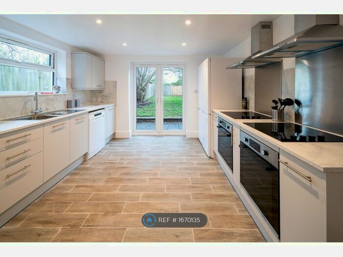 6 Bedroom Terraced House To Rent In Salisbury Road, St. Annes Park, Bristol, BS4