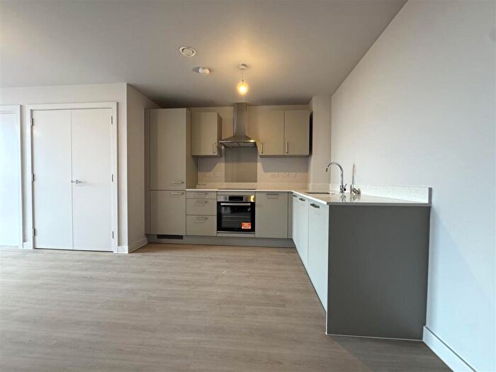 2 Bedroom Apartment To Rent In Botanical Avenue, Manchester, M16
