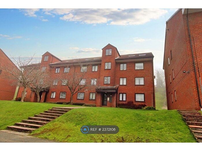 1 Bedroom Flat To Rent In Tippett Rise, Reading, RG2