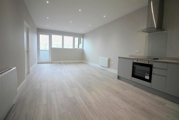 1 Bedroom Flat To Rent In Shenley Road, Borehamwood, WD6