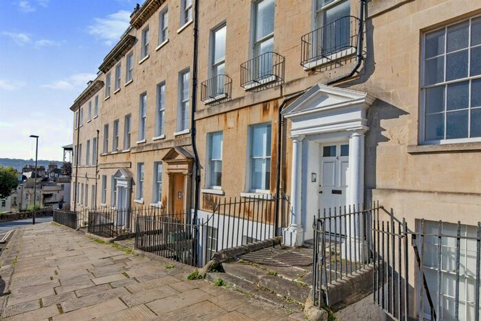2 Bedroom Flat To Rent In Camden Crescent, Bath, BA1