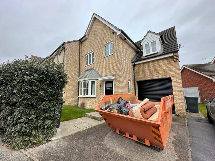 4 Bedroom Semi-Detached House To Rent In Fieldfare Close, Stowmarket, Suffolk, IP14