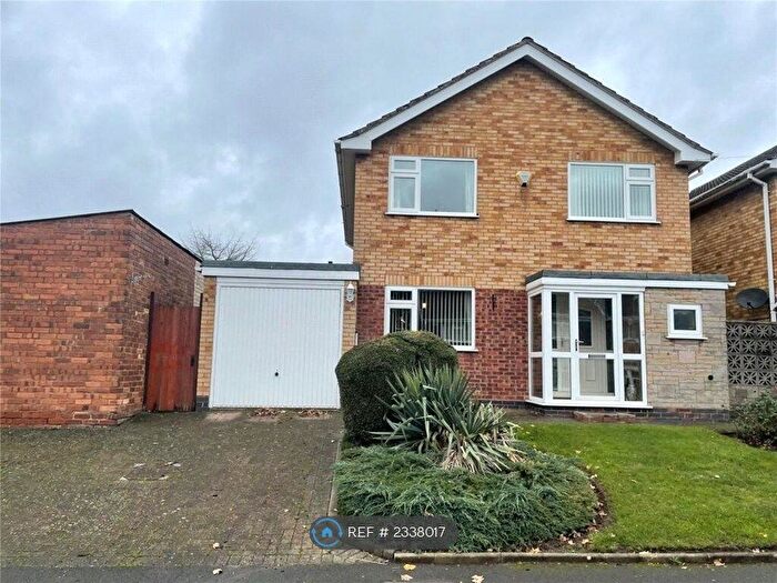 4 Bedroom Detached House To Rent In Westacre Gardens, Birmingham, B33