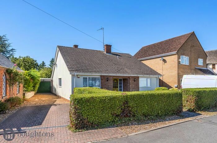 3 Bedroom Detached Bungalow For Sale In Crowfield, Brackley, NN13