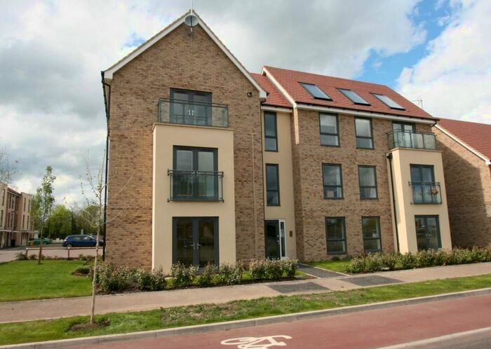 2 Bedroom Flat To Rent In Lawrence Weaver Road, Cambridge, CB3