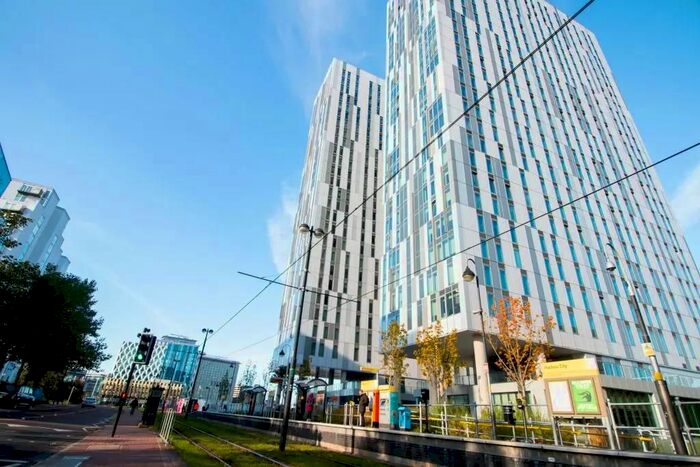 1 Bedroom Flat To Rent In Michigan Point, Michigan Avenue, Salford, Manchester, M50