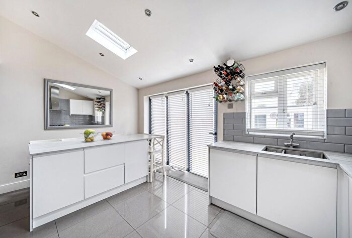 3 Bedroom Terraced House For Sale In Robertsbridge Road, Carshalton, Surrey, SM5