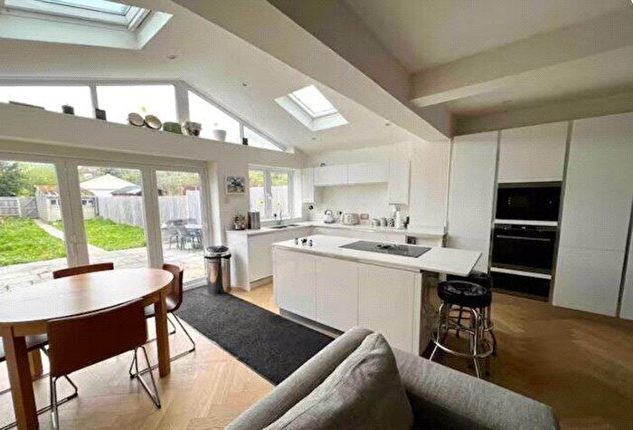 3 Bedroom Terraced House To Rent In Beck Way, Beckenham, BR3