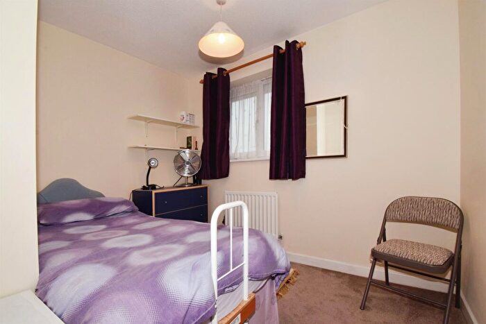 4 Bedroom Detached House For Sale In Poachers Place, Oadby, Leicester, LE2