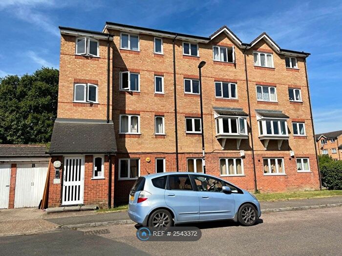 1 Bedroom Flat To Rent In Verona Court, London, SE14