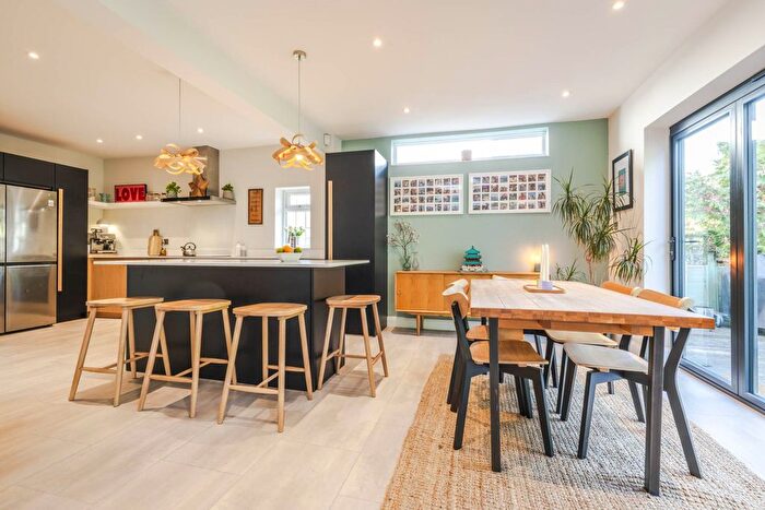 4 Bedroom Detached House For Sale In Byng Road, Tunbridge Wells, TN4
