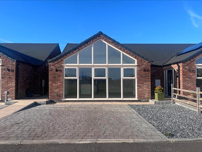 3 Bedroom Semi-Detached Bungalow To Rent In Roys Drive, Tetney, DN36