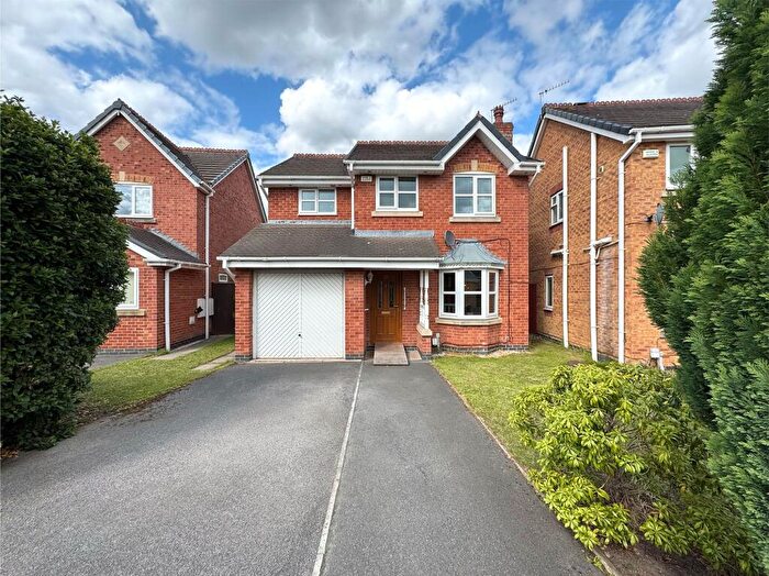 3 Bedroom Detached House For Sale In Hever Grove, Huddersfield, HD5