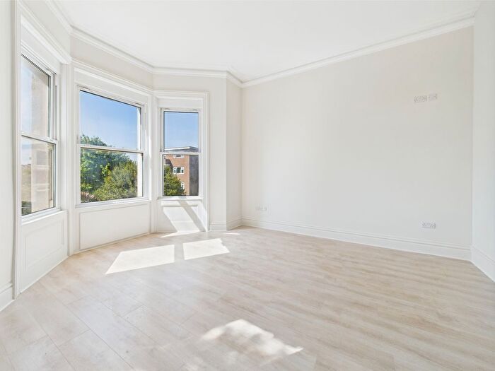 Studio To Rent In Shelley Road, Worthing, BN11