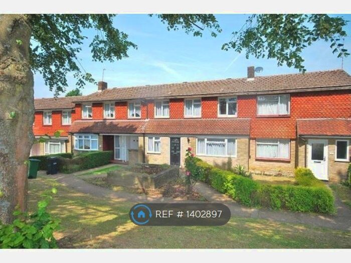 3 Bedroom Terraced House To Rent In Long Walk, Epsom, KT18