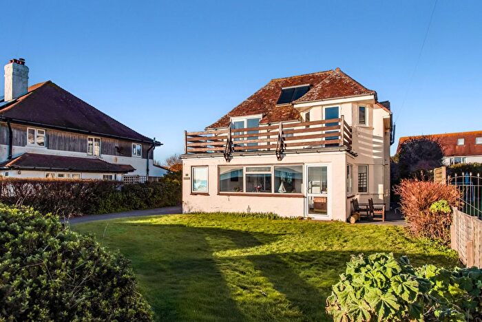 3 Bedroom Detached House For Sale In Strand Way, Felpham, PO22