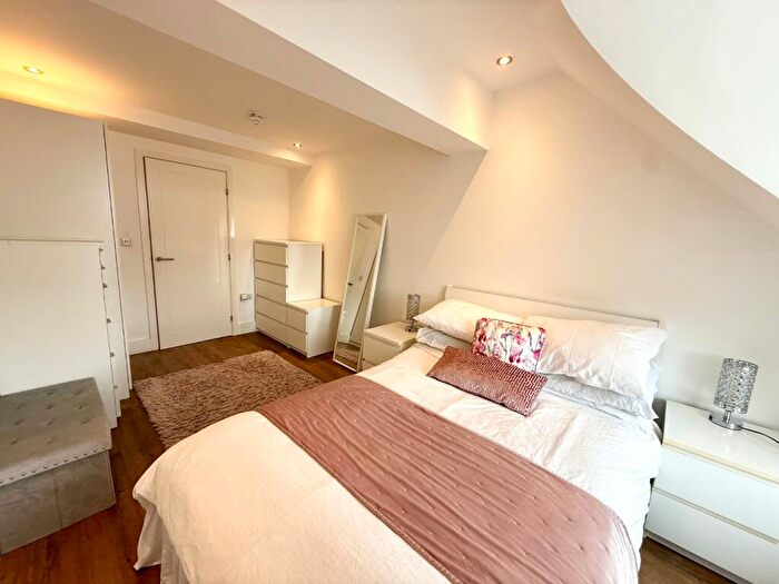 2 Bedroom Apartment To Rent In Carrington Street, Nottingham, Nottinghamshire, NG1