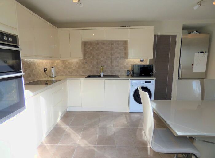 3 Bedroom Terraced House To Rent In Leerdam Drive, London, E14