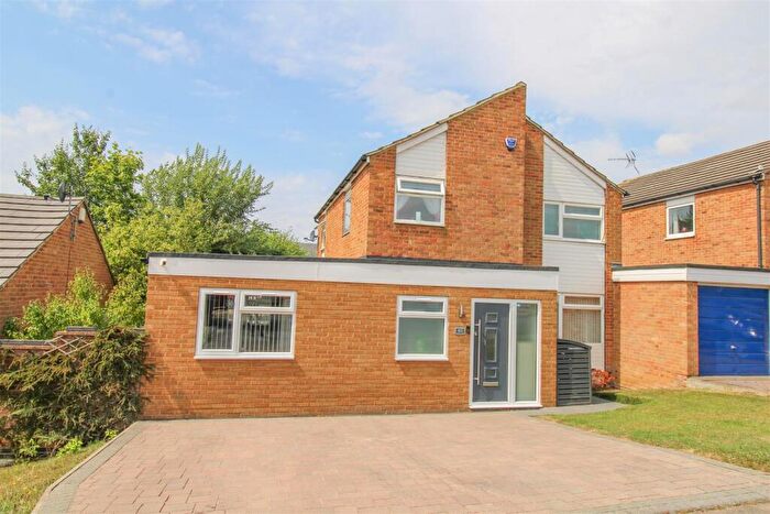 4 Bedroom Detached House To Rent In Paddock Mead, Harlow, CM18