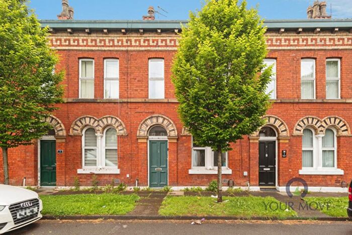 2 Bedroom Terraced House For Sale In Melrose Street, Oldham, Greater Manchester, OL1