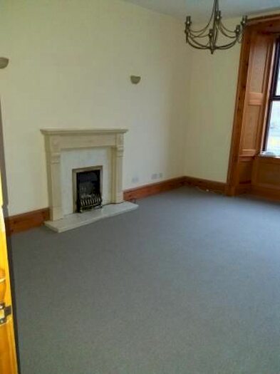 4 Bedroom Flat To Rent In Leslie Street, Blairgowrie, PH10