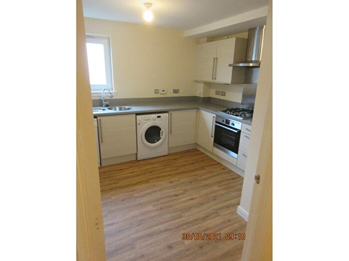 2 Bedroom Flat To Rent In Ashwood Gait, Edinburgh, EH12