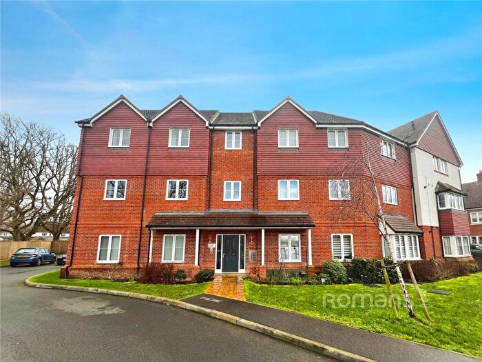 1 Bedroom Apartment For Sale In Cirrus Close, Ash, Aldershot, GU12