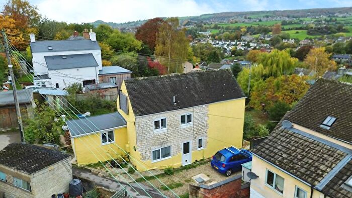 3 Bedroom Detached House For Sale In Middle Leazes, Stroud, GL5