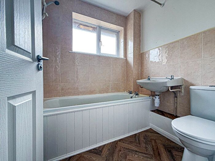 1 Bedroom Semi-Detached House To Rent In Drake Close, Taunton, TA2