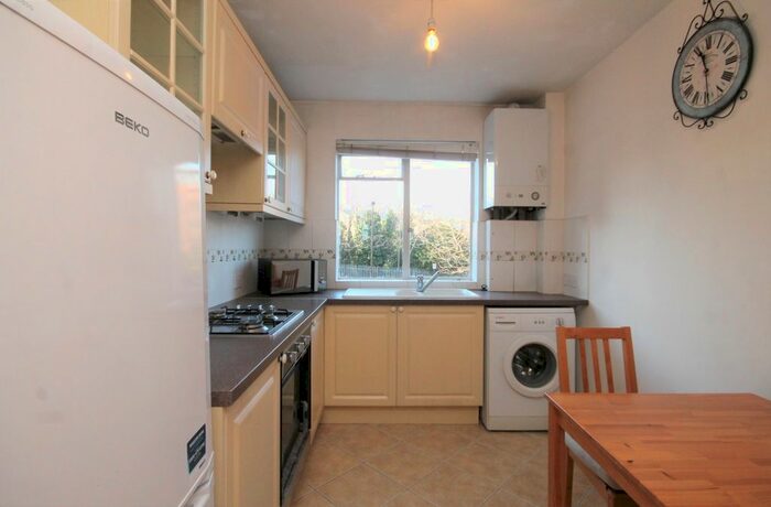 1 Bedroom Flat To Rent In Fisher House, Ward Road, Tufnell Park, N19