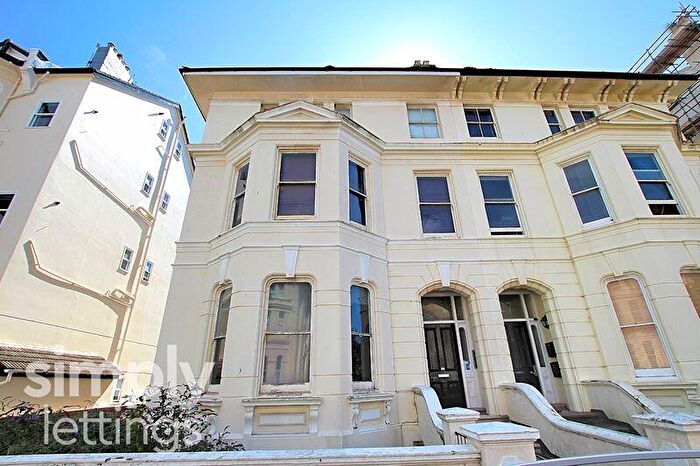 2 Bedroom Flat To Rent In St. Aubyns, Hove, BN3