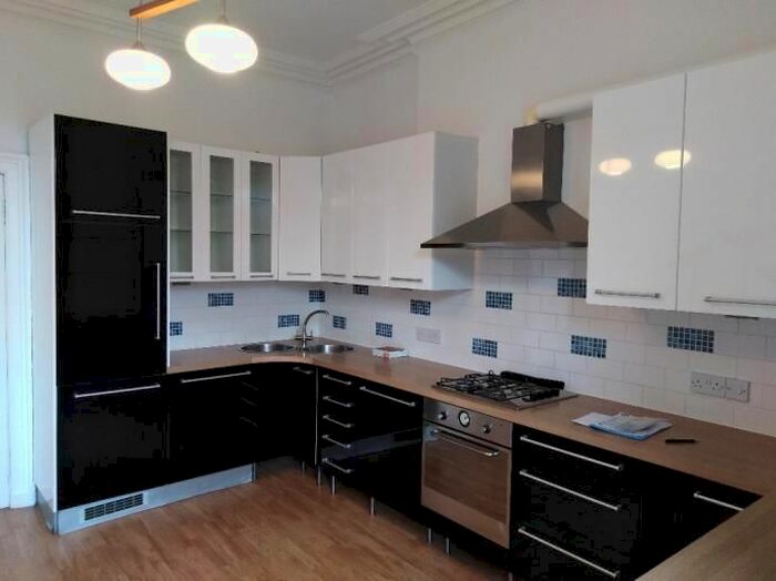 4 Bedroom Flat To Rent In Derby Street, Edinburgh, EH6