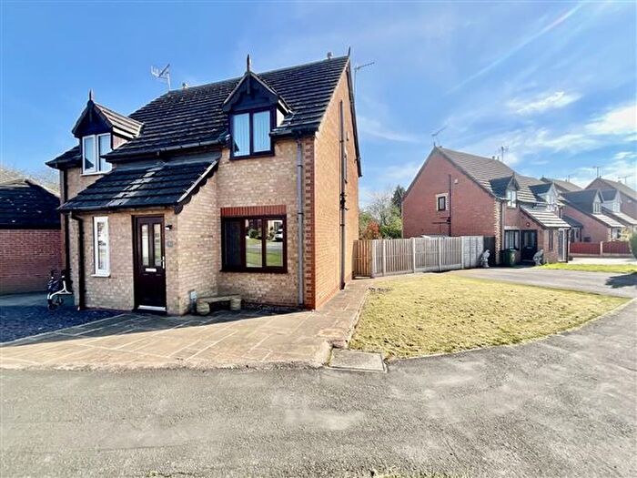 2 Bedroom Semi-Detached House For Sale In Duckham Drive, Aston, Sheffield, Rotherham, S26