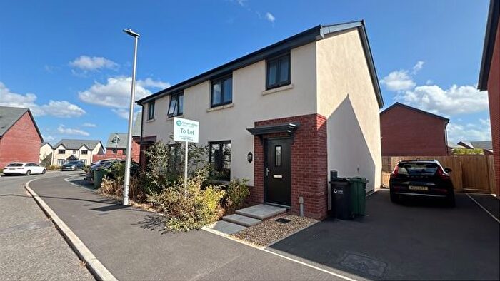 3 Bedroom Semi-Detached House To Rent In Token Place Devon, Topsham, EX3