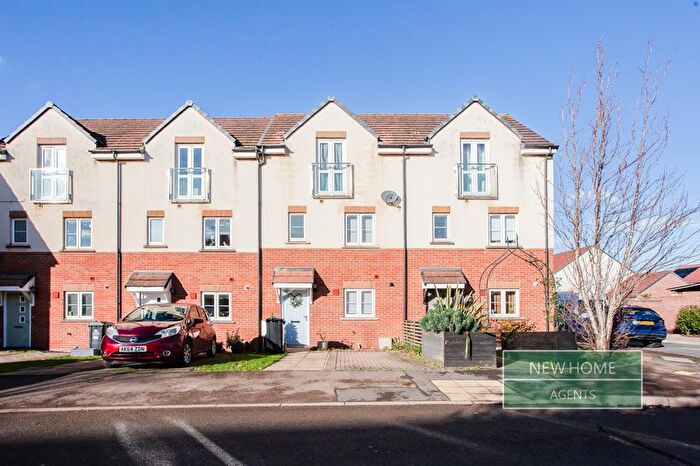 3 Bedroom Terraced House For Sale In Par Four Lane, Lydney, GL15