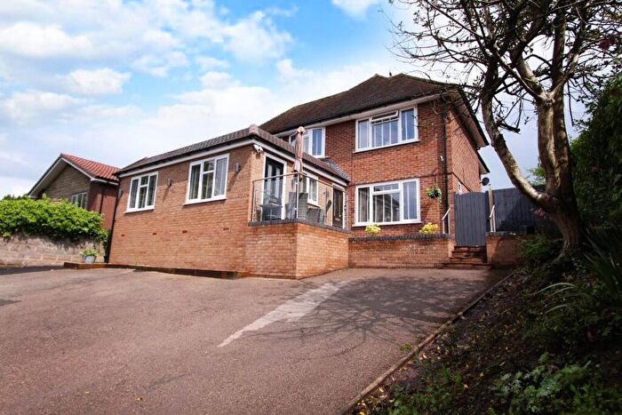 5 Bedroom Detached House For Sale In Highwood Road, Uttoxeter, ST14