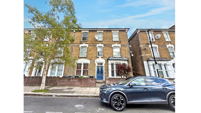 1 Bedroom Flat For Sale In Flat B, Ruskin Road, Tottenham, London, N17
