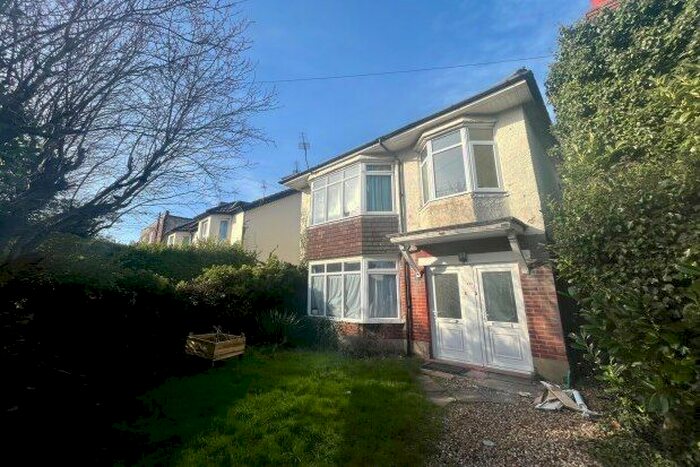 2 Bedroom Flat To Rent In Windham Road, Bournemouth, BH1