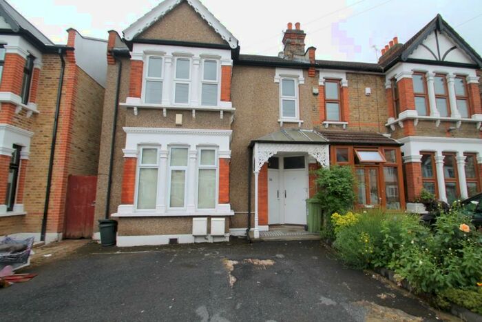 2 Bedroom Flat To Rent In Coventry Road, Ilford, London, IG1