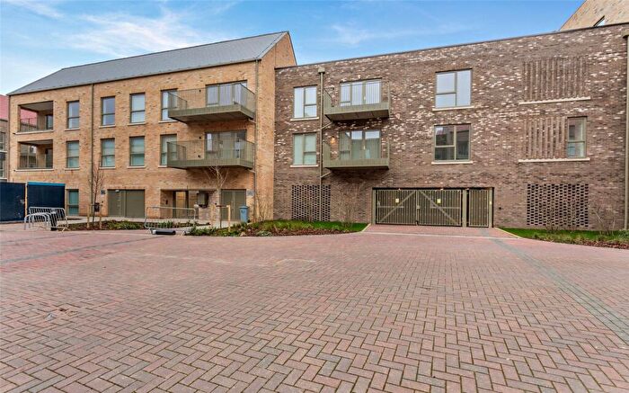 2 Bedroom Apartment To Rent In Bragg Way, Cambridge, Cambridgeshire, CB5