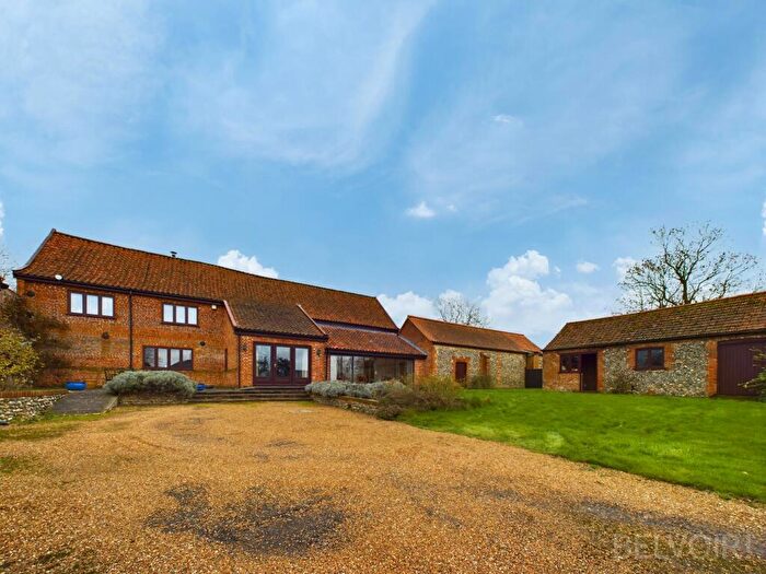3 Bedroom Barn Conversion To Rent In King Row, Shipdham, IP25