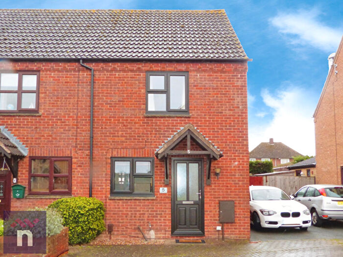 2 Bedroom Semi Detached House To Rent In Meadow Lea, Bishops Cleeve, GL52